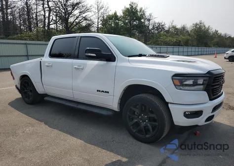 2021 Ram 1500 Laramie z USA, uszkodzony, nr VIN 1C6SRFJT3MN667560